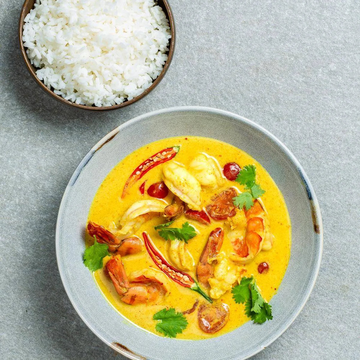 Garnelen Thai-Rot-Curry (scharf) (mit Gemüse und Kokosmilch)